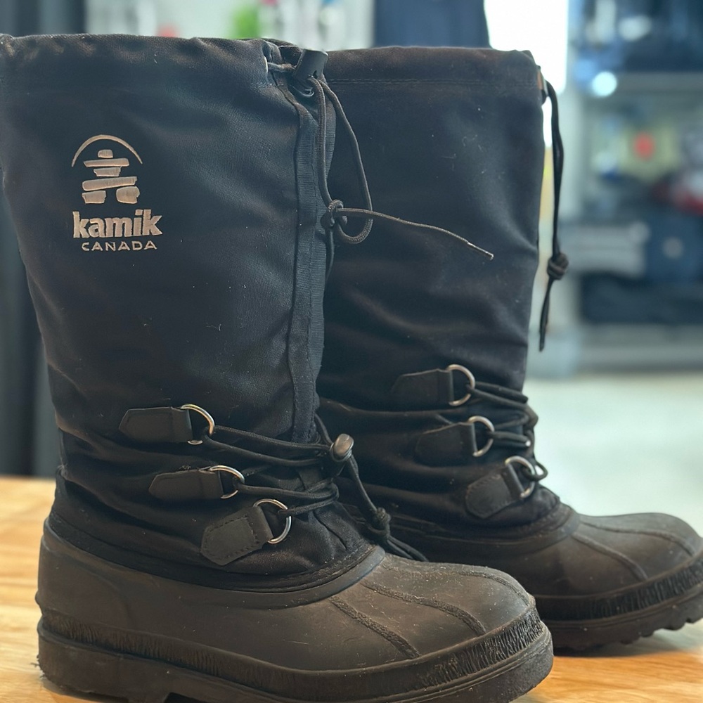 Kamik Black Insulated Men's Boots